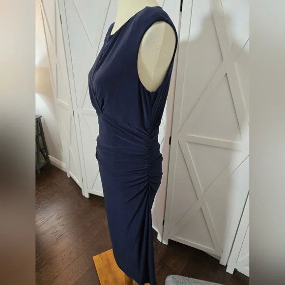 Lauren Ralph Lauren Navy Blue Ruched Bodycon with Elegant Front keyhole Cutout - Picture 4 of 6